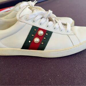 Gucci sneakers sz11.5